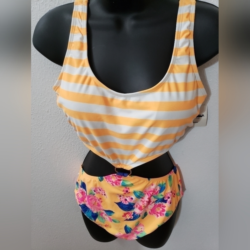 Arizona one-piece swimsuit - Picture 8 of 8